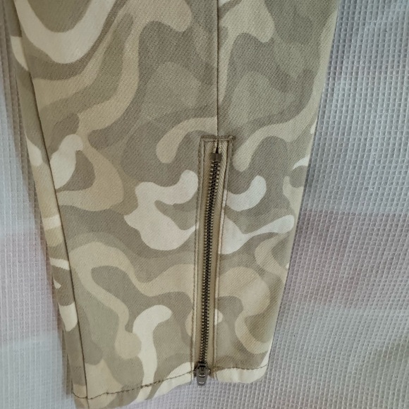 J.McLaughlin  Jeans - Picture 10 of 14